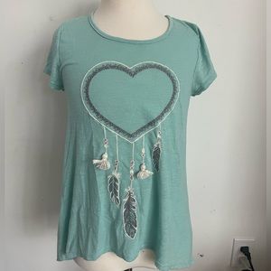 Girls thin dreamcatcher heart t-shirt.